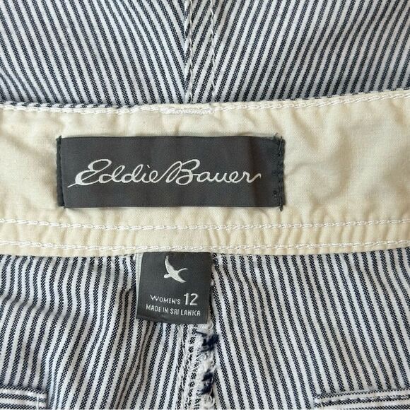 EDDIE BAUER Blue & White Pinstripe Cotton Shorts Size 12 - Picture 4 of 15